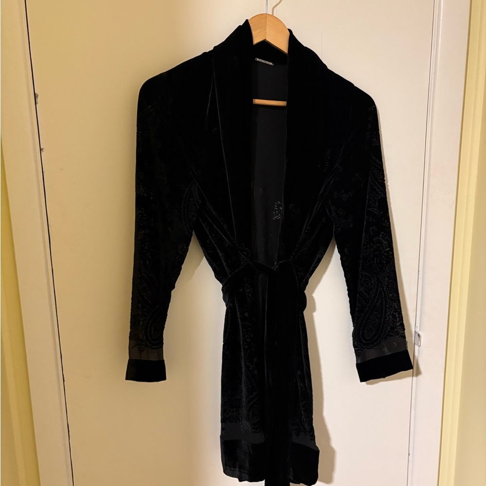 Black crushed velvet belted evening jacket. Elie Tahari